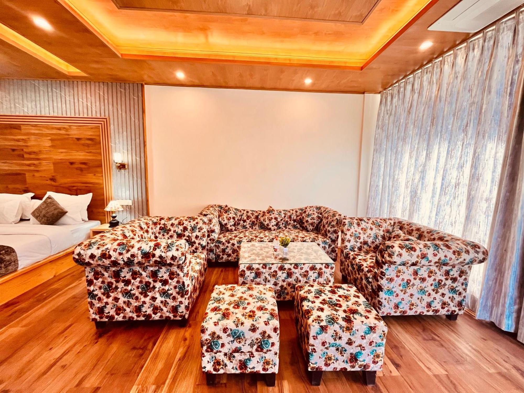 Naina Deventure Resort, Manali - Premium Rooms With Centrally Heated & Scenic View Extérieur photo